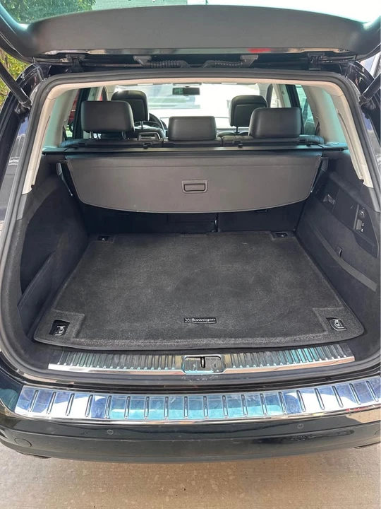 2012 Volkswagen Touareg - Image 19 of 20