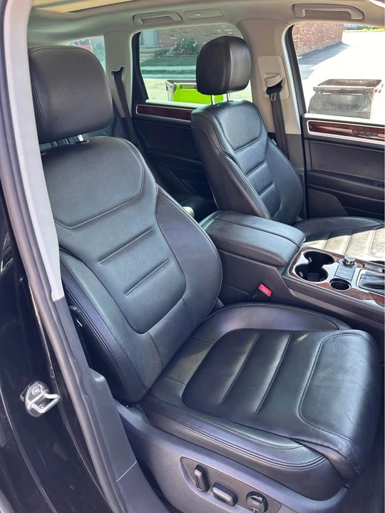 2012 Volkswagen Touareg - Image 10 of 20