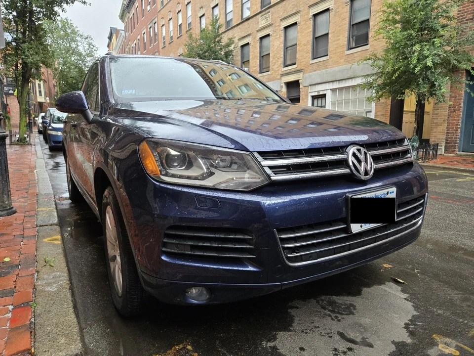 2012 Volkswagen Touareg - Image 6 of 15