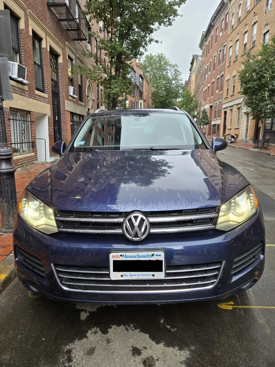 2012 Volkswagen Touareg - Image 4 of 15