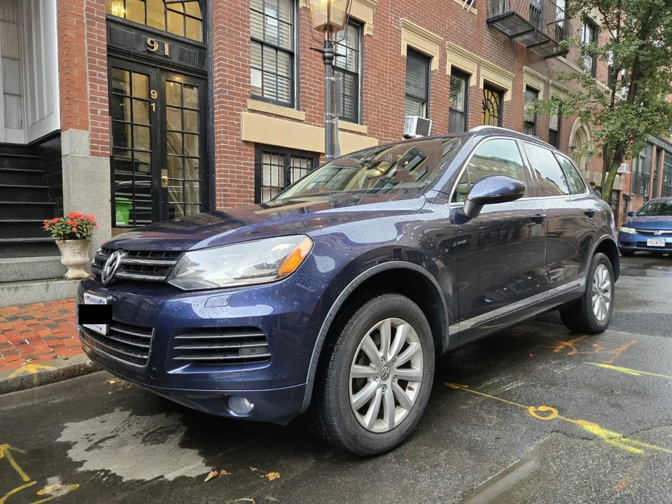 2012 Volkswagen Touareg - Image 7 of 15