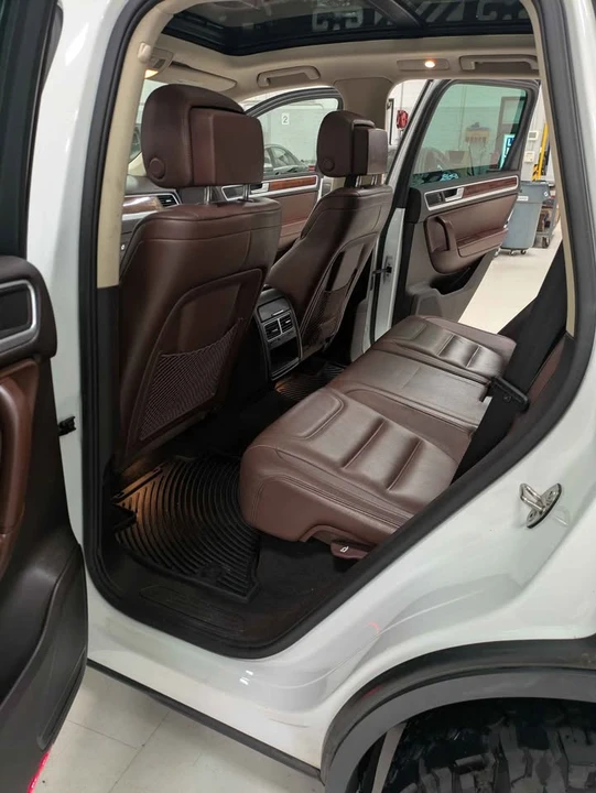 2012 Volkswagen Touareg - Image 13 of 20
