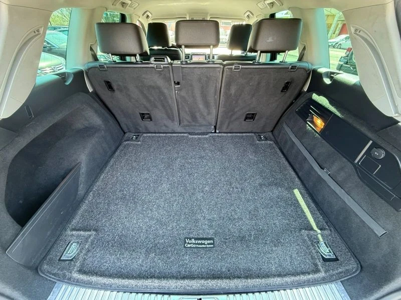 2012 Volkswagen Touareg - Image 10 of 12