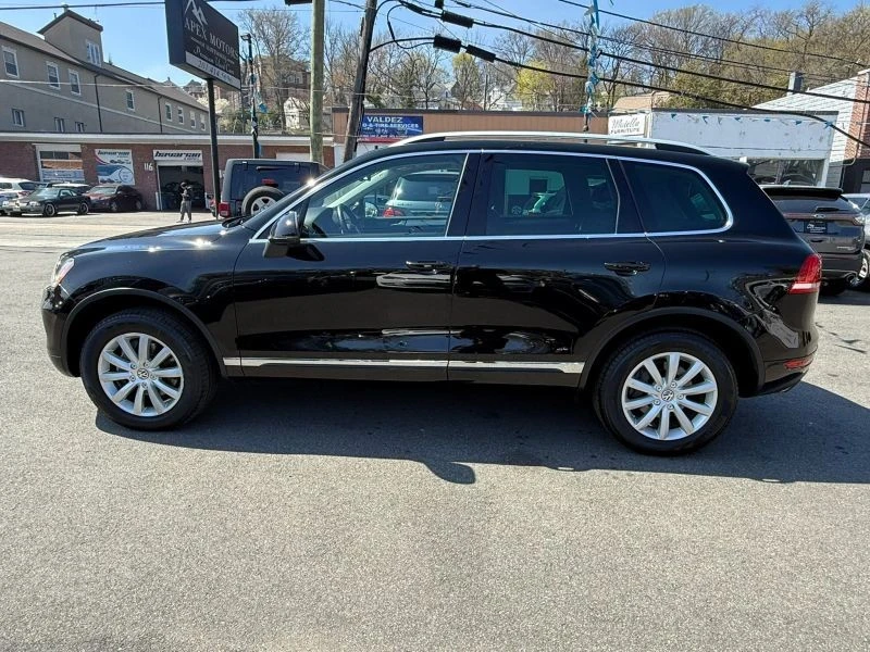 2012 Volkswagen Touareg - Image 4 of 12
