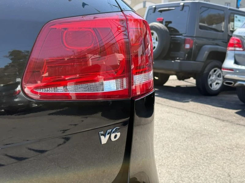 2012 Volkswagen Touareg - Image 6 of 12