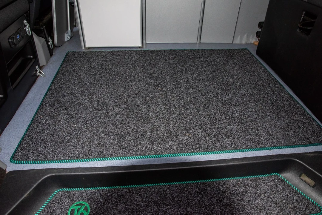 2012 Volkswagen EuroVan - Image 26 of 30