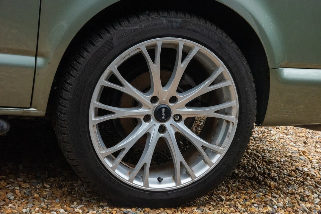 2012 Volkswagen EuroVan - Image 11 of 30