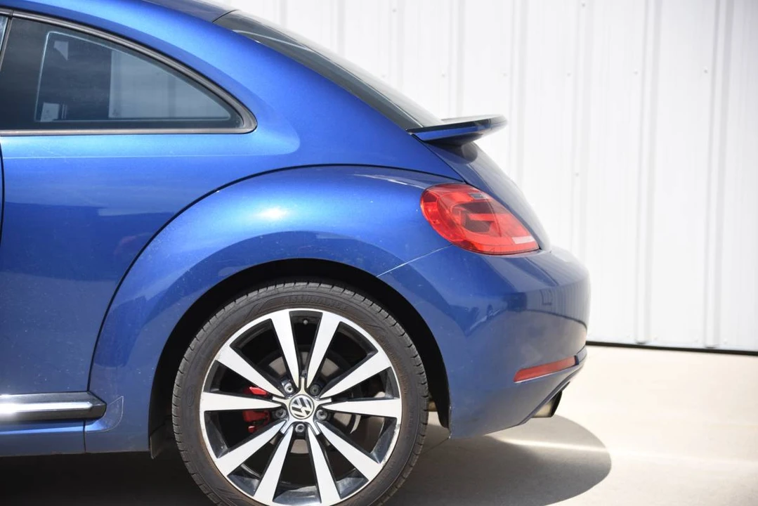 2012 Volkswagen A5 Beetle - Image 7 of 23