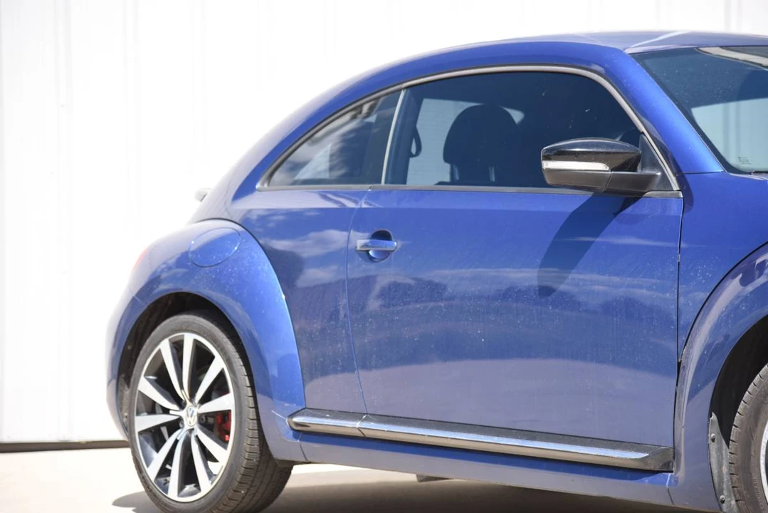 2012 Volkswagen A5 Beetle - Image 11 of 23