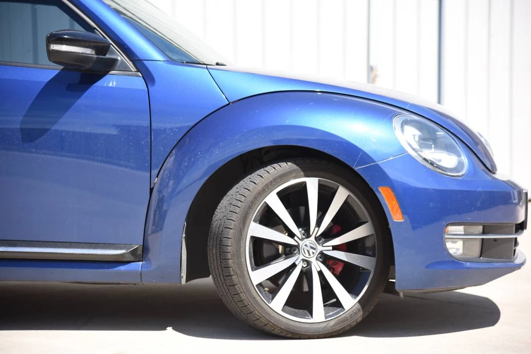 2012 Volkswagen A5 Beetle - Image 12 of 23
