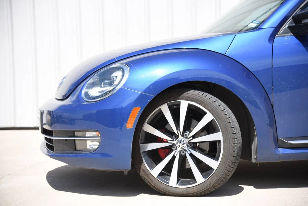 2012 Volkswagen A5 Beetle - Image 5 of 23