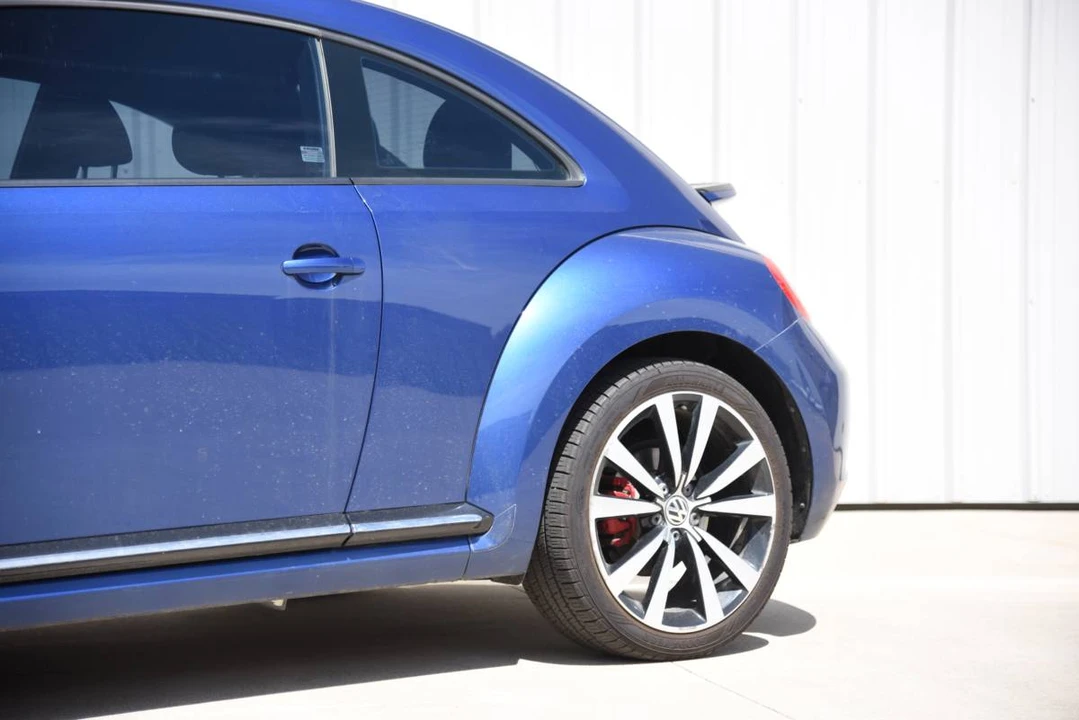 2012 Volkswagen A5 Beetle - Image 6 of 23