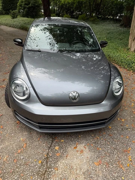 2012 Volkswagen A5 Beetle - Image 2 of 11