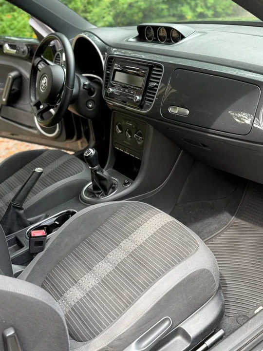 2012 Volkswagen A5 Beetle - Image 5 of 11