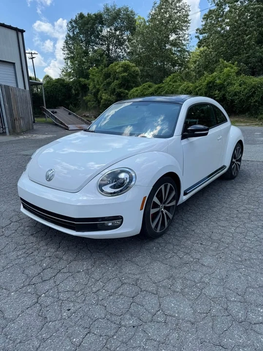 2012 Volkswagen A5 Beetle - Image 3 of 16