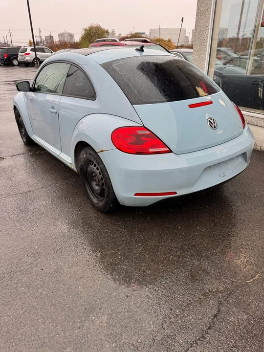 2012 Volkswagen A5 Beetle - Image 3 of 10