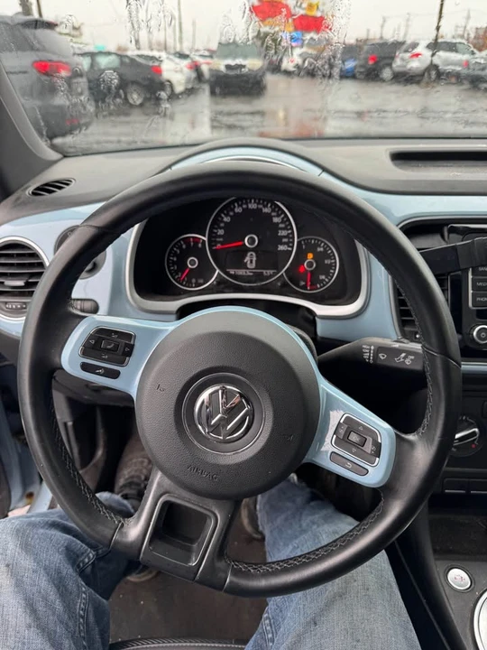 2012 Volkswagen A5 Beetle - Image 8 of 10