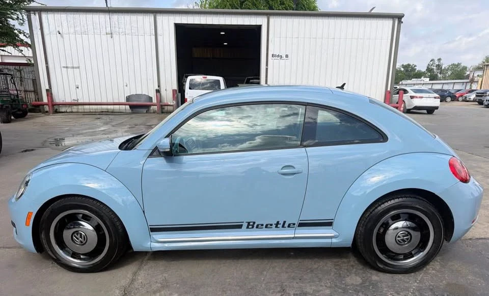 2012 Volkswagen A5 Beetle - Image 5 of 8