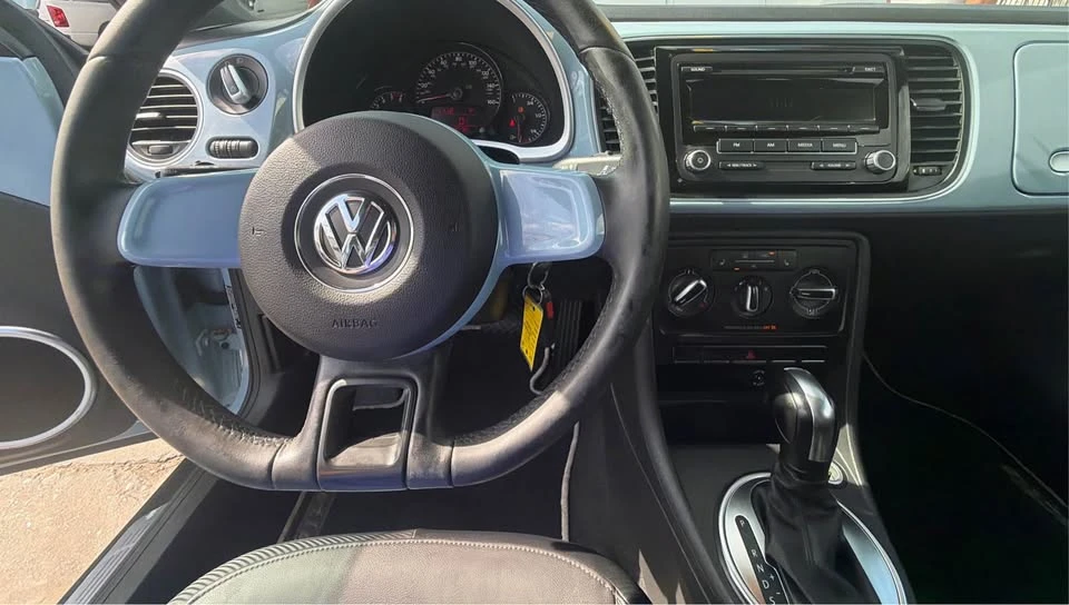 2012 Volkswagen A5 Beetle - Image 8 of 8