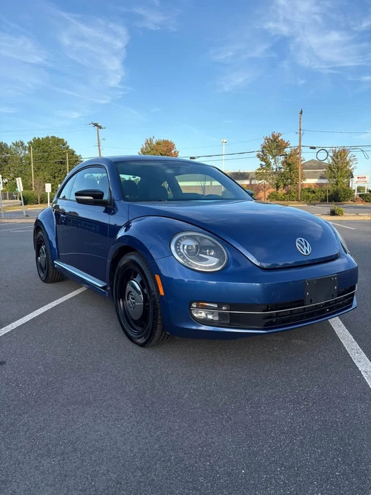 2012 Volkswagen A5 Beetle - Image 2 of 11