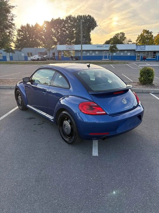 2012 Volkswagen A5 Beetle - Image 4 of 11