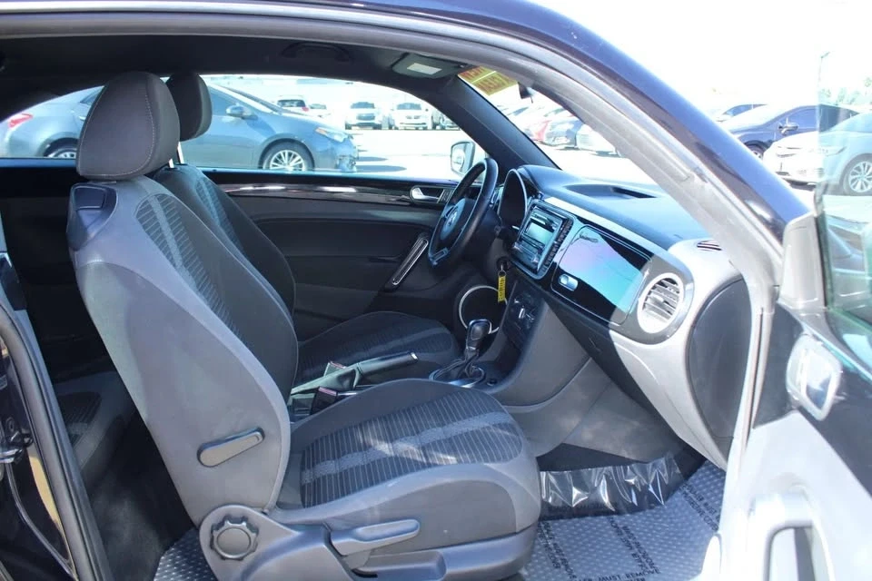 2012 Volkswagen A5 Beetle - Image 19 of 20