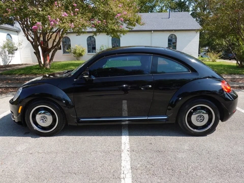2012 Volkswagen A5 Beetle - Image 4 of 15