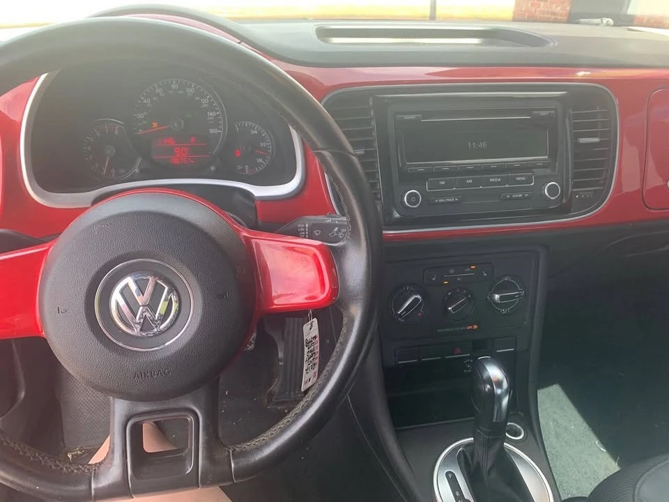 2012 Volkswagen A5 Beetle - Image 9 of 11