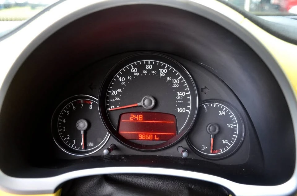 2012 Volkswagen A5 Beetle - Image 15 of 16