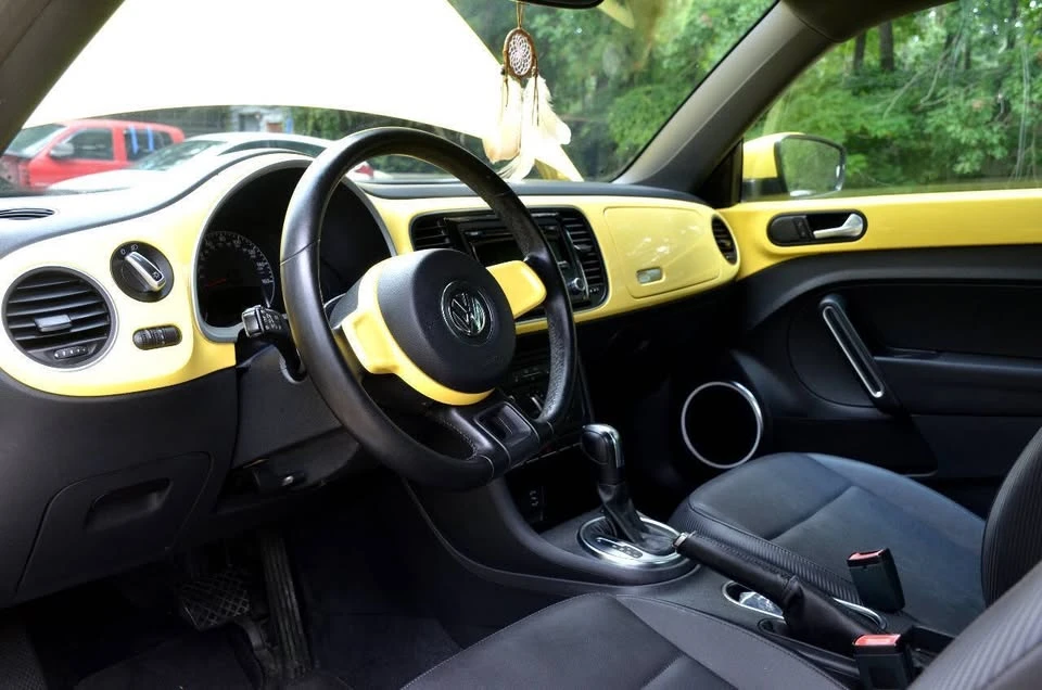 2012 Volkswagen A5 Beetle - Image 14 of 16