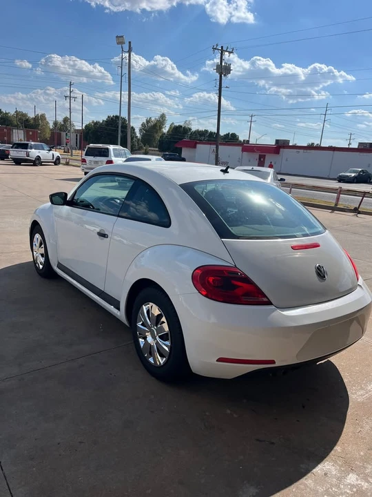 2012 Volkswagen A5 Beetle - Image 4 of 11