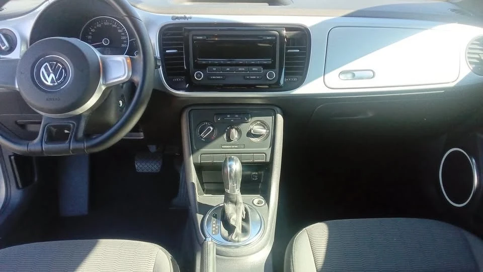 2012 Volkswagen A5 Beetle - Image 10 of 15