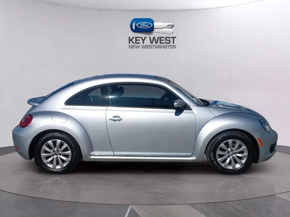 2012 Volkswagen A5 Beetle - Image 5 of 15