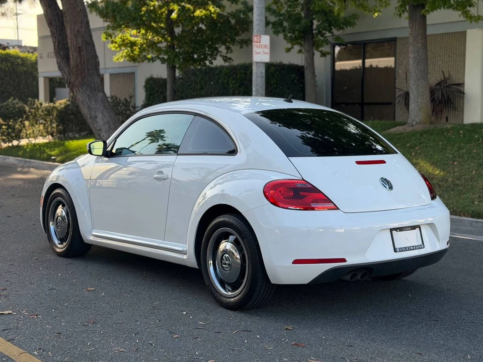 2012 Volkswagen A5 Beetle - Image 2 of 20