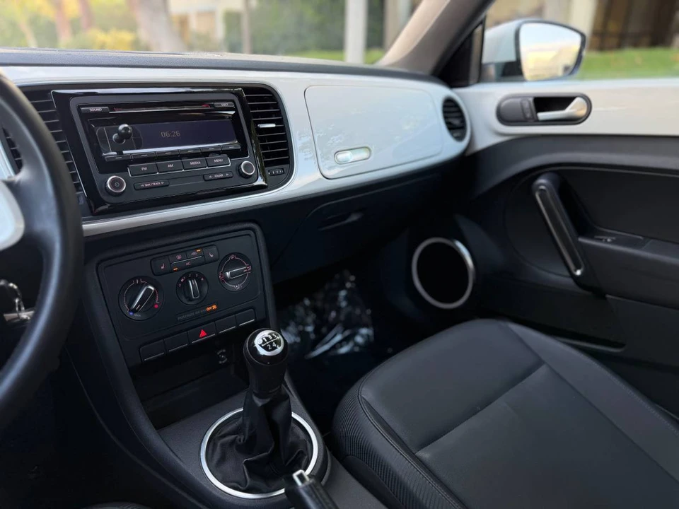 2012 Volkswagen A5 Beetle - Image 15 of 20