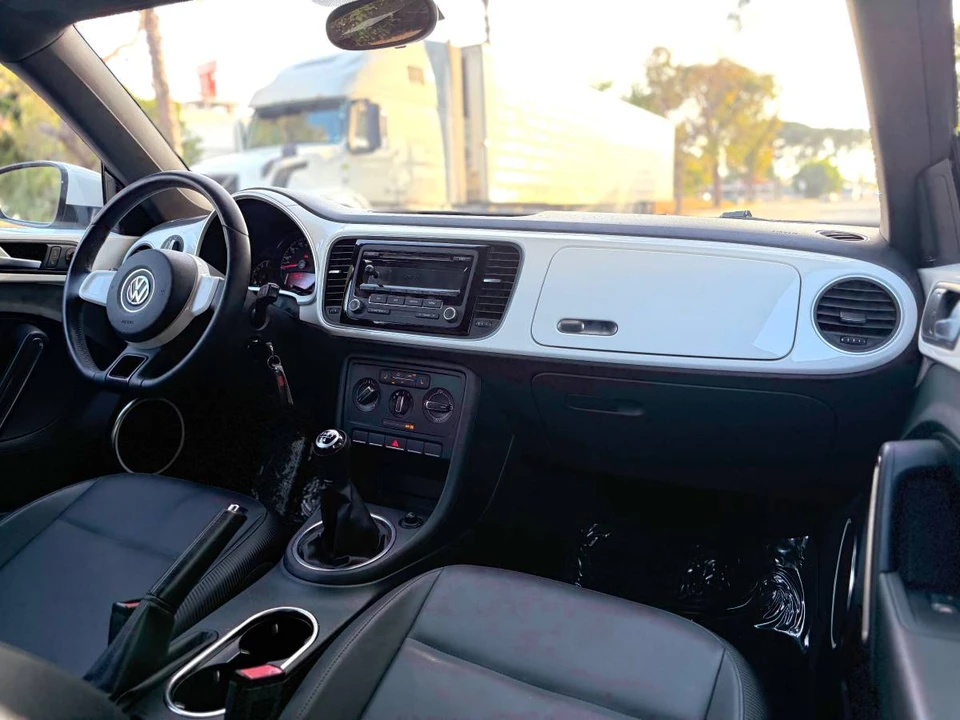 2012 Volkswagen A5 Beetle - Image 10 of 20