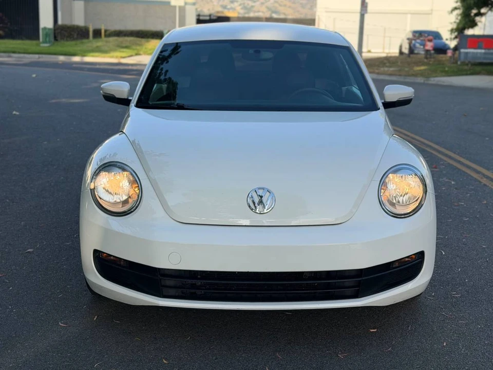 2012 Volkswagen A5 Beetle - Image 6 of 20