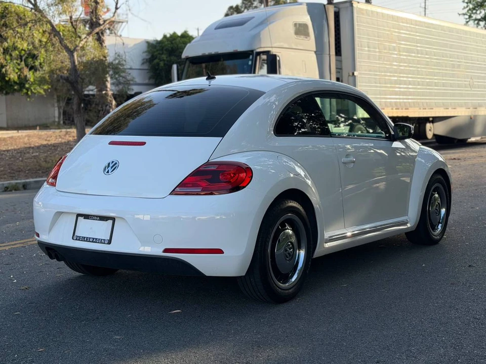 2012 Volkswagen A5 Beetle - Image 4 of 20