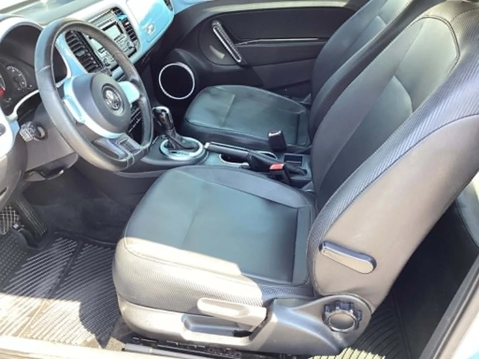 2012 Volkswagen A5 Beetle - Image 11 of 18