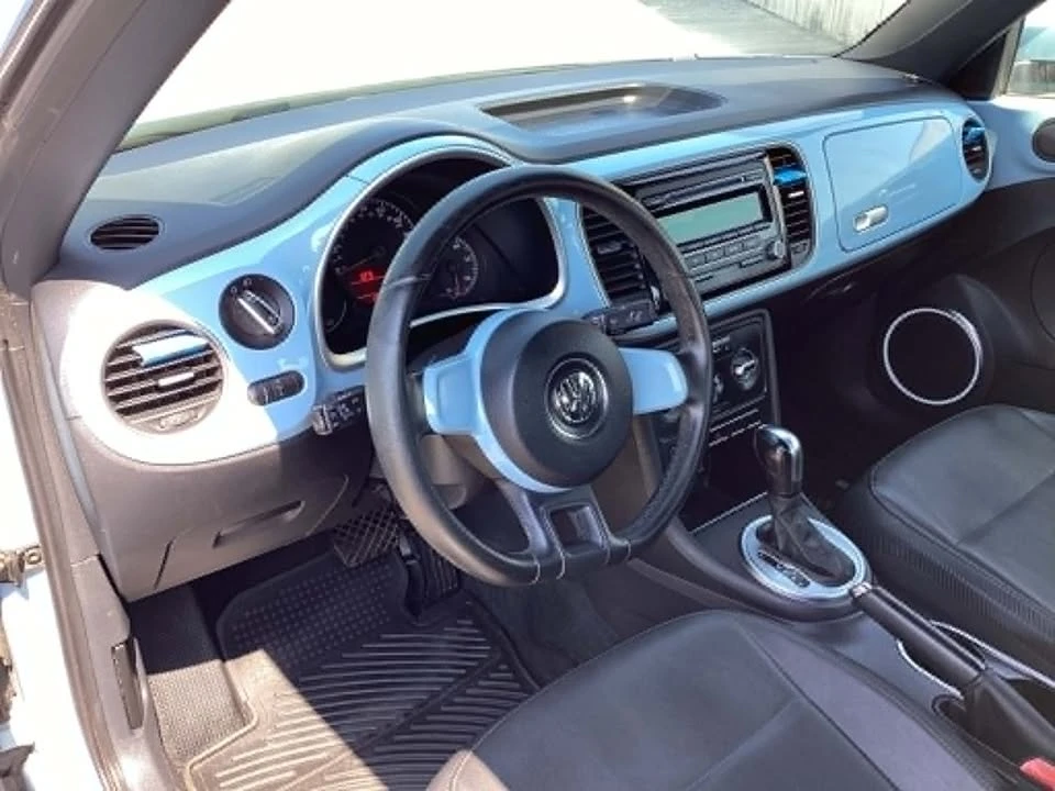 2012 Volkswagen A5 Beetle - Image 10 of 18