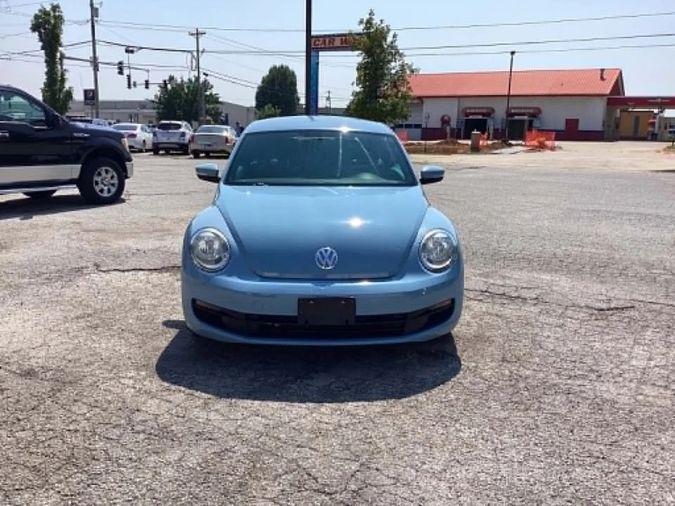 2012 Volkswagen A5 Beetle - Image 5 of 18