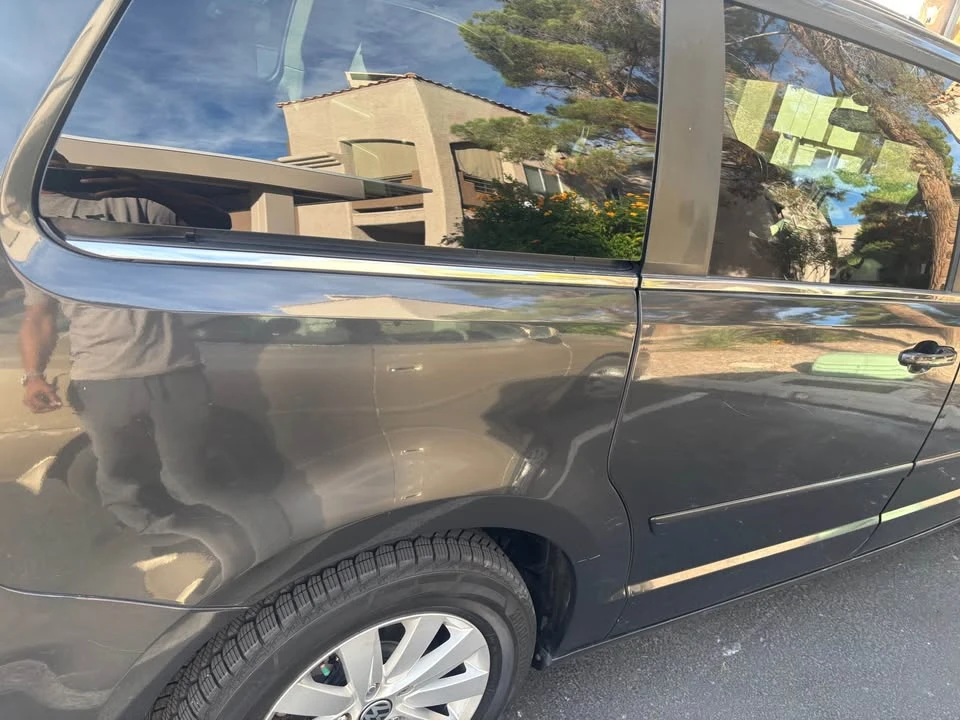 2012 Volkswagen Routan - Image 4 of 15