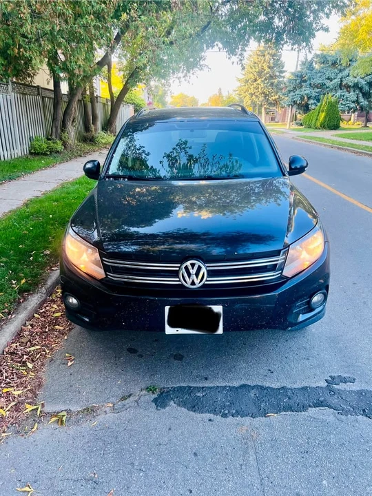 2012 Volkswagen Tiguan - Image 2 of 12