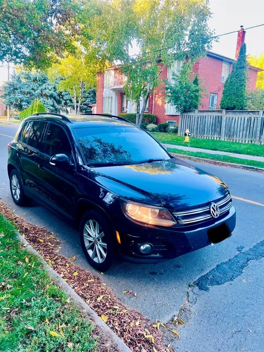 2012 Volkswagen Tiguan - Image 3 of 12