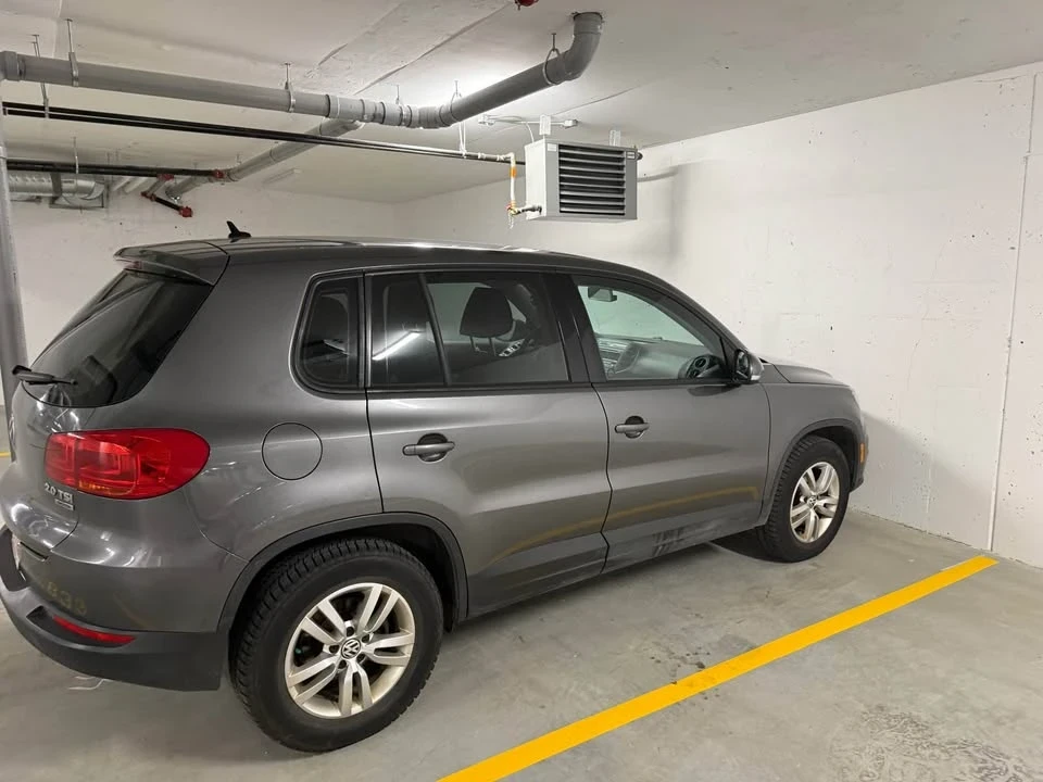 2012 Volkswagen Tiguan - Image 2 of 7