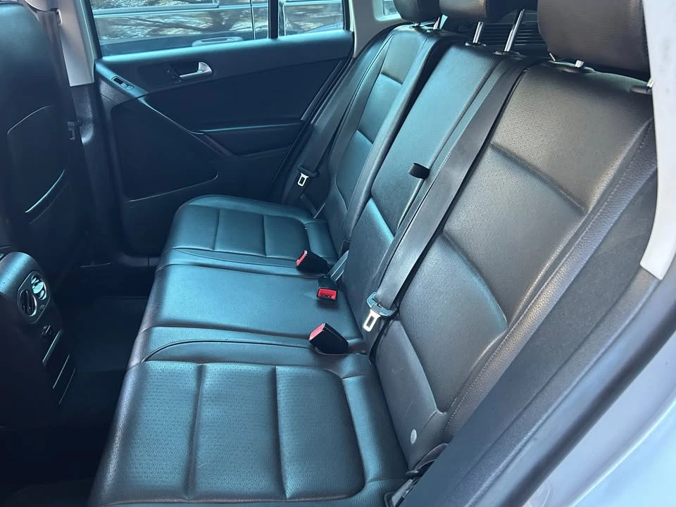 2012 Volkswagen Tiguan - Image 14 of 20