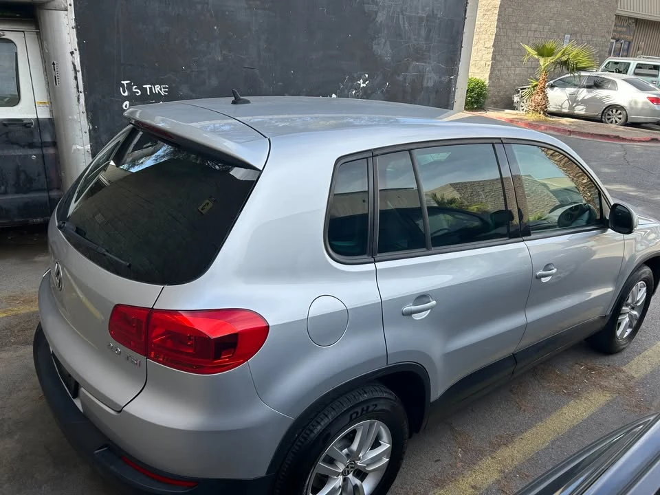 2012 Volkswagen Tiguan - Image 8 of 20