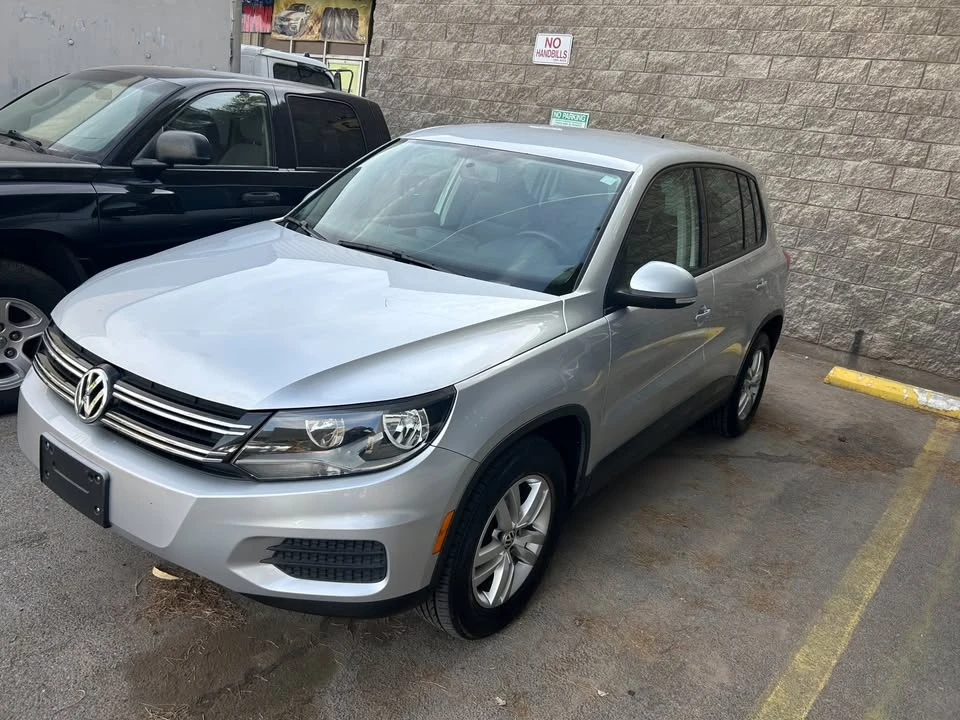 2012 Volkswagen Tiguan - Image 3 of 18