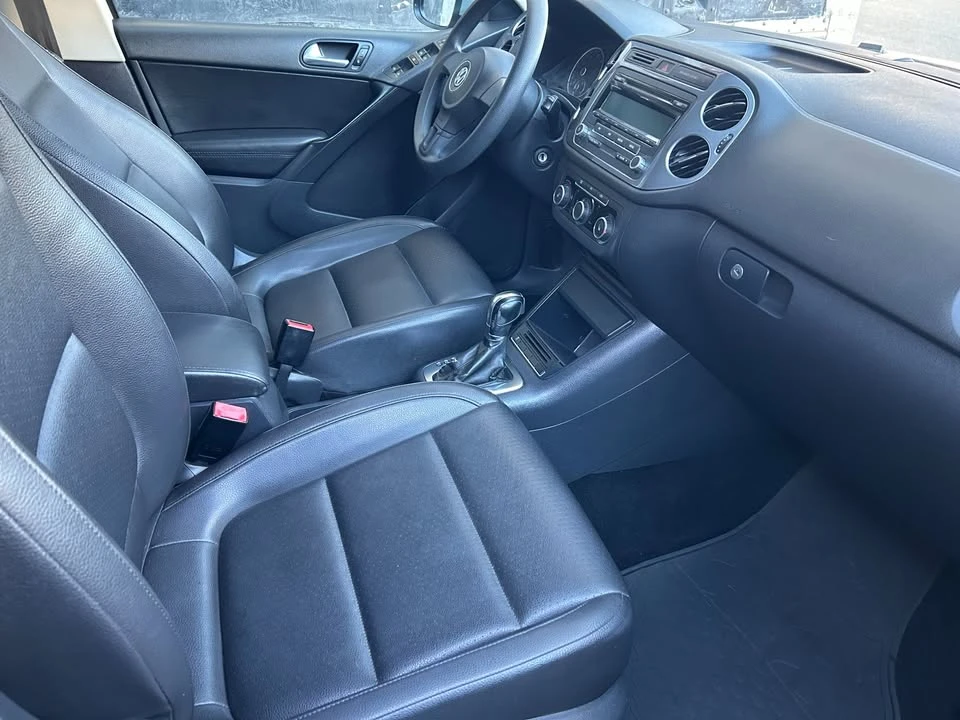 2012 Volkswagen Tiguan - Image 16 of 18