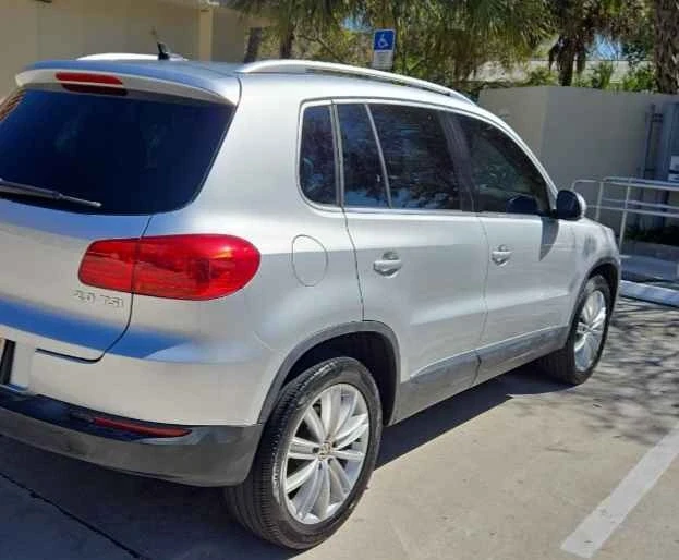 2012 Volkswagen Tiguan - Image 2 of 6